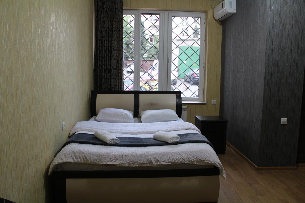 Hotel Elegant Tbilisi Eksteriør billede