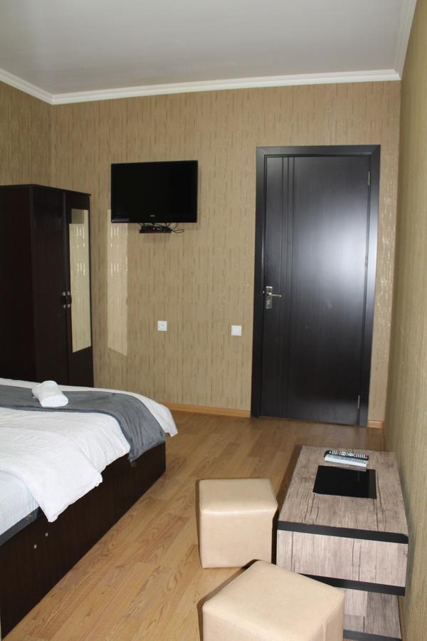 Hotel Elegant Tbilisi Eksteriør billede